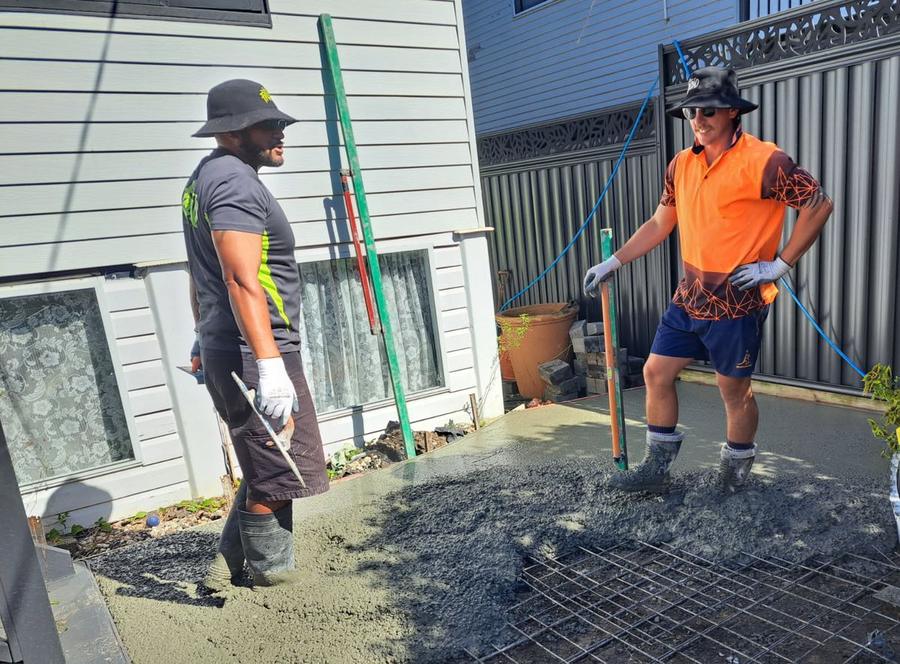 Frezno's crew working on site